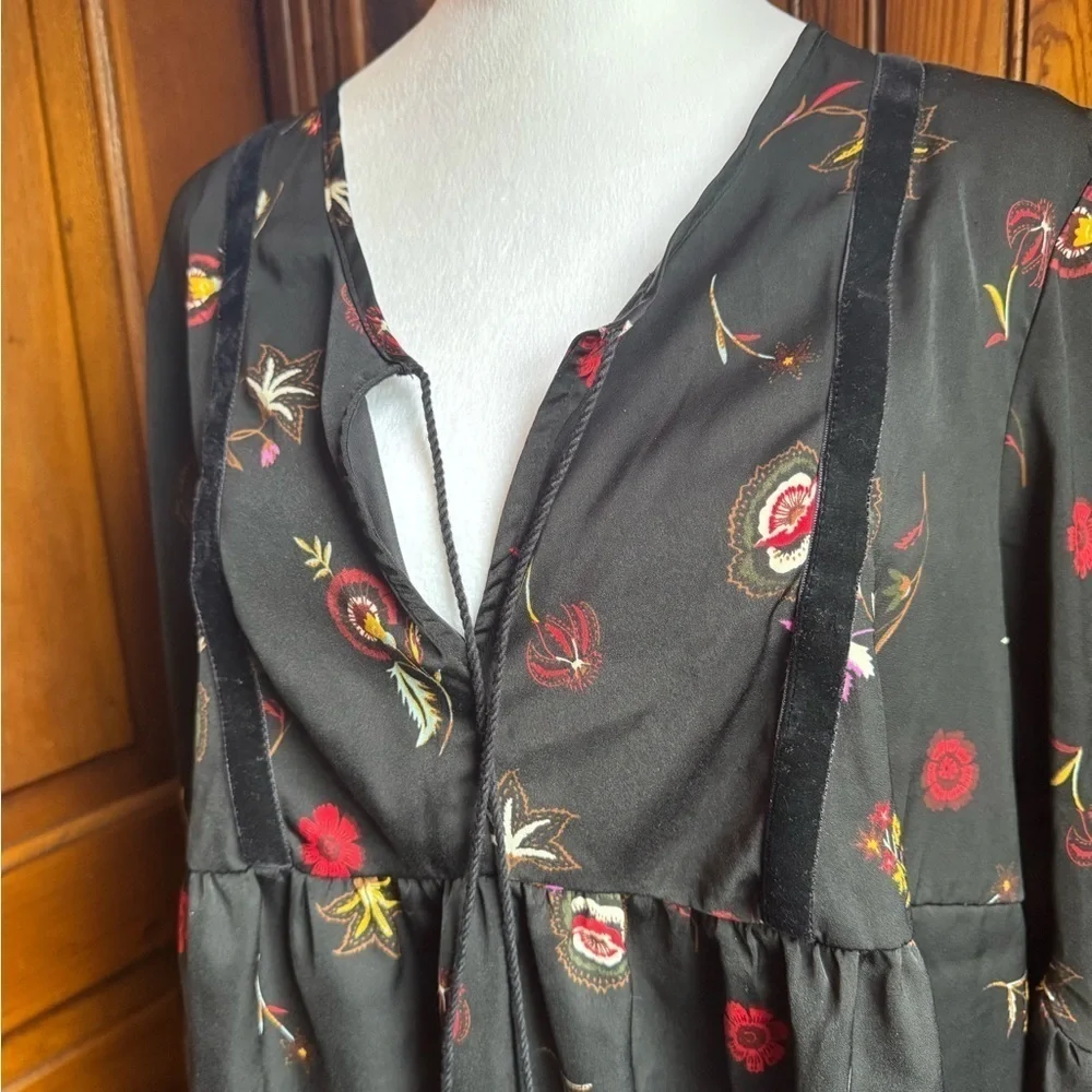 Old Navy Silky Tunic Top Size Large Floral Boho Print - Picture 2 of 9